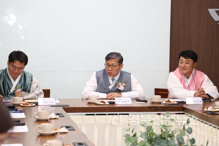 [크기변환](상주시 문화예술과)한복 정책 토론회 (4).jpeg