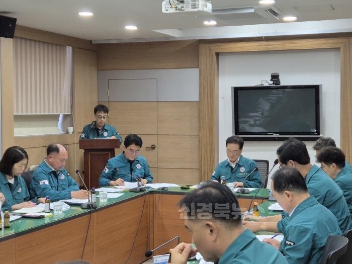 [크기변환][사진] 영천시, 아프리카돼지열병 확산 차단을 위한 방역 조치에 총력(회의2).jpg