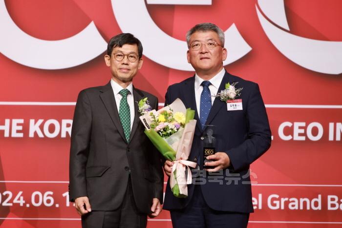 [크기변환]영향력있는 ceo (1).jpg