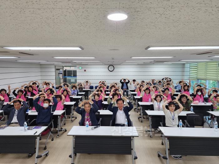 [크기변환]0619 안동시노인종합복지관에서 민선8기 공감과 소통의 장 열려 (1).jpg