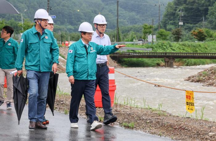 [크기변환]한천_재해복구_현장_점검1.jpg