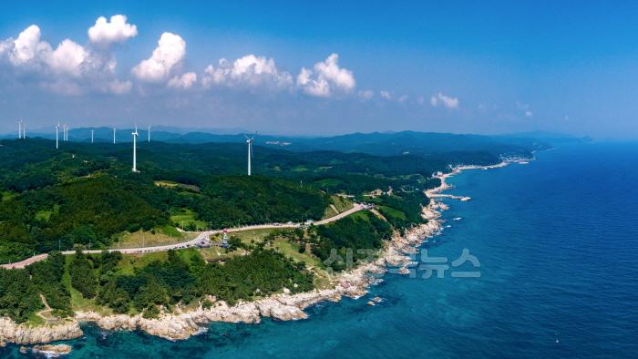 [크기변환]1-2_영덕군 11개 지질명소, 유네스코 세계지질공원 지정 초읽기.JPG