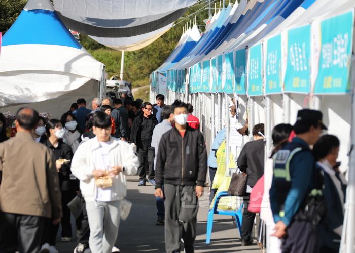 [크기변환]23년 능이버섯축제 (2).jpg