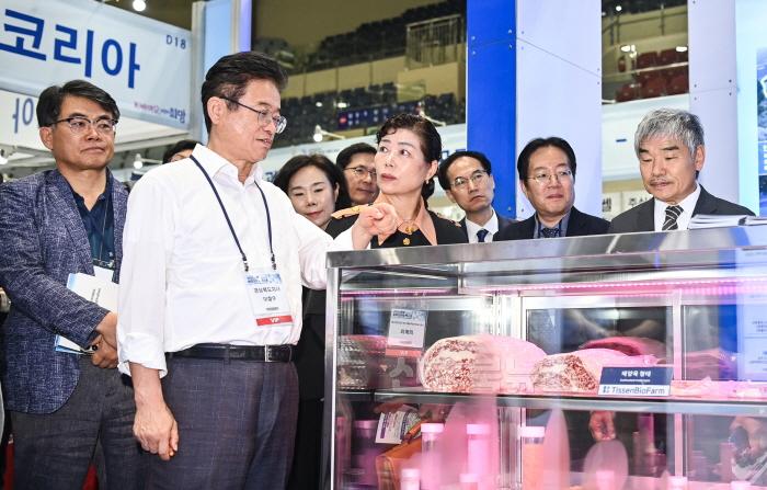 [크기변환]1._2024년_경북바이오산업_엑스포(현장투어).jpg