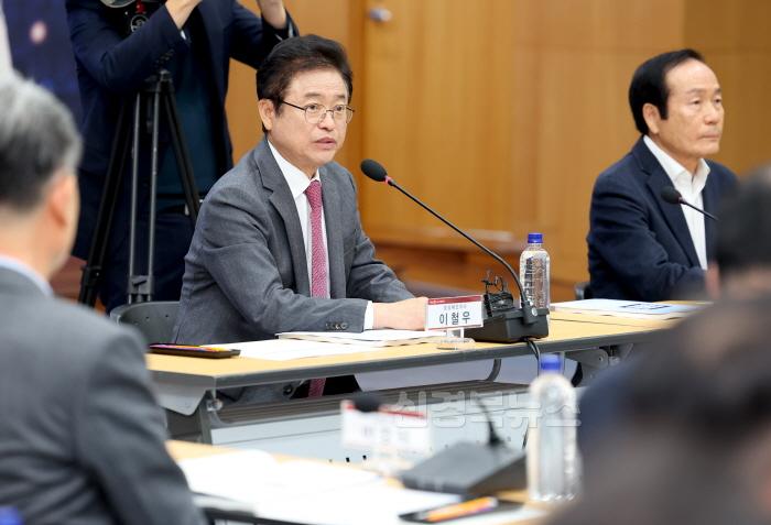 [크기변환]11.8_도지사-시장_군수_대구경북통합_간담회5.jpg