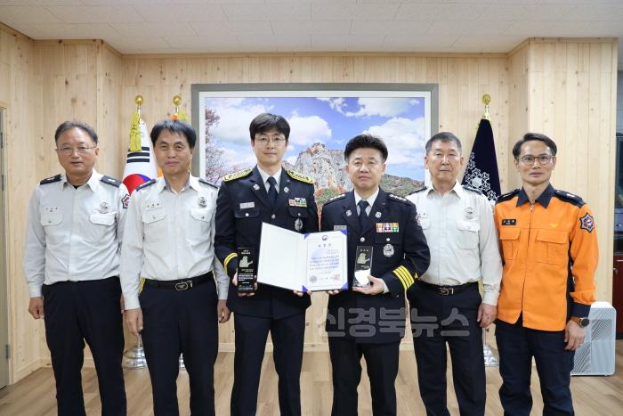 [크기변환]청송소방서 김광수 소방장, 2024년 영웅소방관 선정(2).JPG
