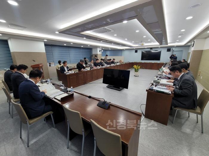 [크기변환]0107 2025년도 안동시 주요업무계획 보고회 개최 (2).jpg