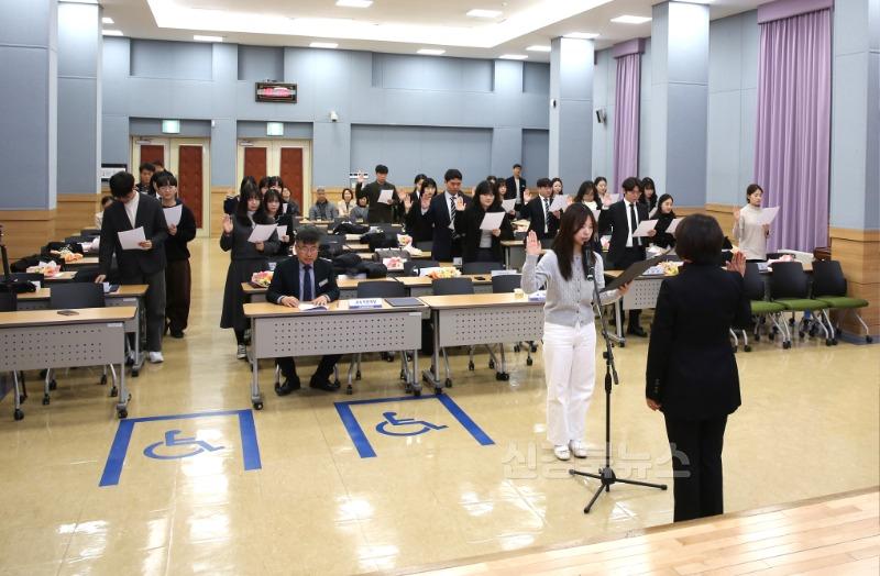 [교육지원과]_2025.3.1.자 신규교사 임명장 수여식 2.JPG
