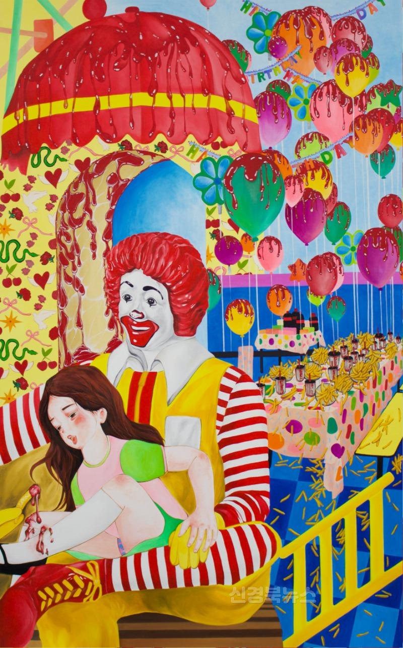 [김유주 作] 나는 아랫배가 간지럽지만 자꾸 먹을 수 밖에 없어요, 2025, 노방지에 유화, 116.8×72.7㎝.JPG