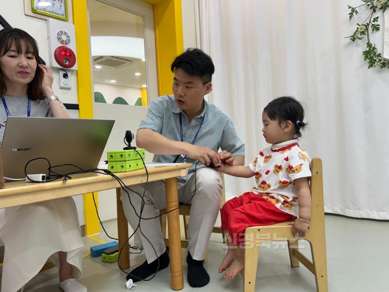 김천시 어린이집 지문 사전등록으로 아동 실종 예방-가족행복과(사진3).jpg