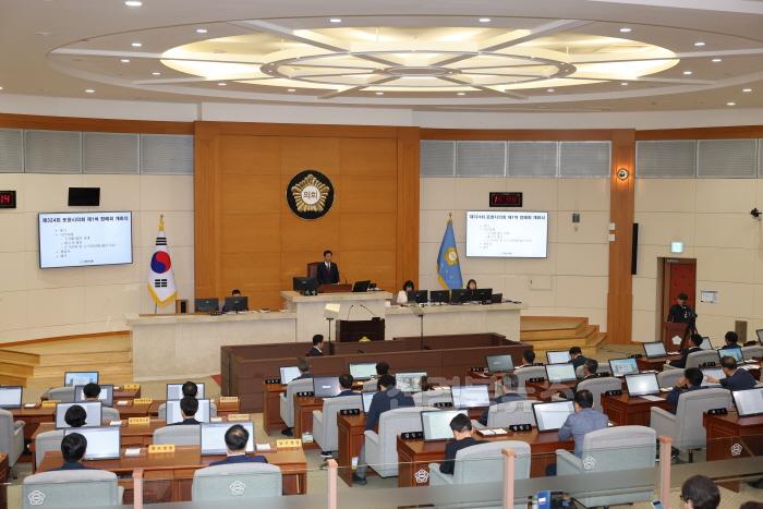 [크기변환]붙임1-1. 제324회 제1차 정례회 본회의 전경.jpg