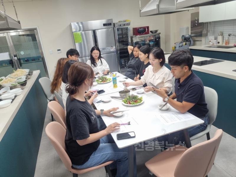 가족센터_1인 가구 맞춤 프로그램으로 행복 충전.jpg