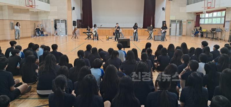 북삼중학교_2025 탄소중립 버스킹3.jpg