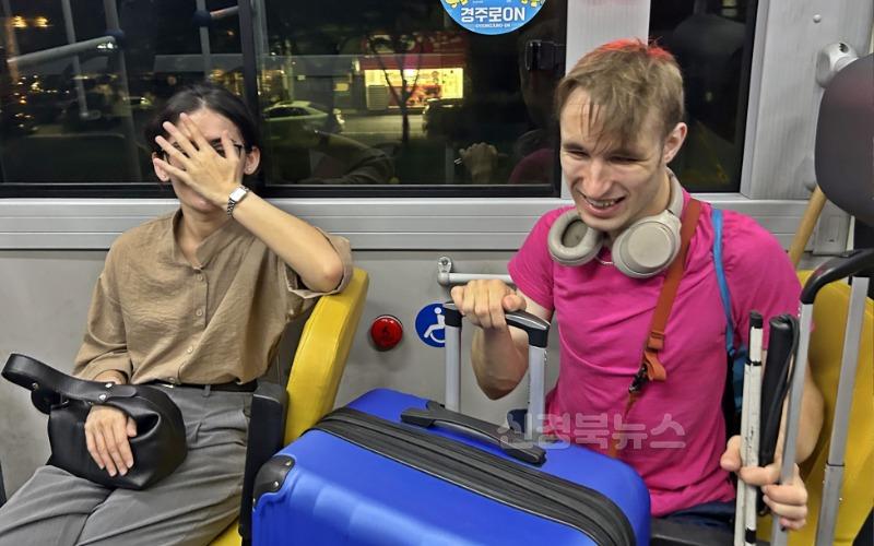 1. 도움이 필요했던 순간 버스기사는 멈추지 않았다.jpg