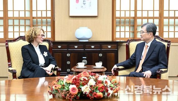 셰케린스카 NATO 사무차장 면담