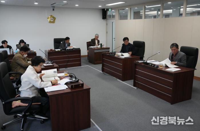 제249회 영천시의회 제2차 정례회 산업건설위원회, 2025년도 행정사무감사 진행