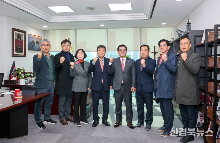 울릉군의회, 국회서울역서 도의원 선거구 존속 및 섬 지역 특례 지정 강력 촉구