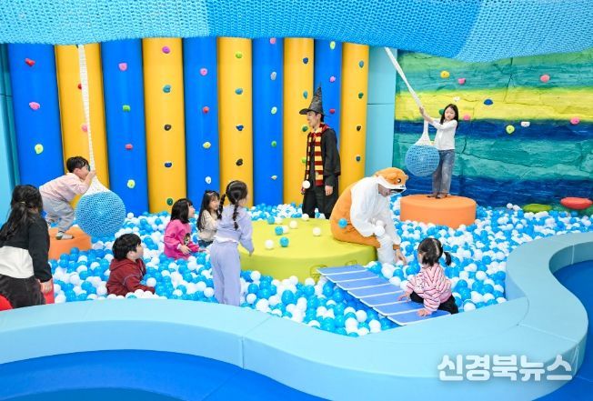 공공형 실내놀이터 “와글와글”개관